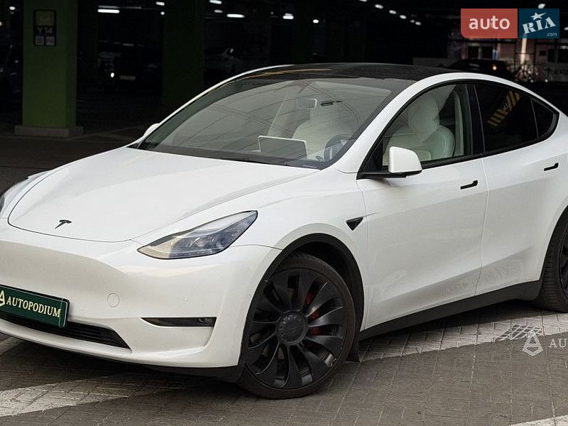 Позашляховик / Кросовер Tesla Model Y 2022 в Києві