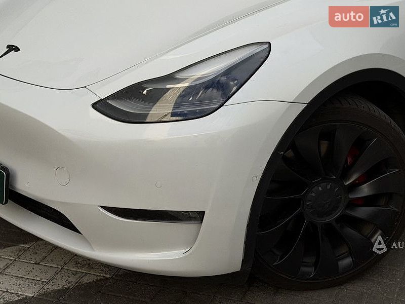 Позашляховик / Кросовер Tesla Model Y 2022 в Києві