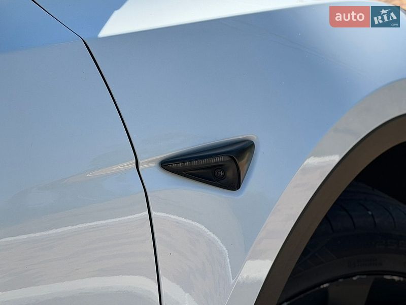 Позашляховик / Кросовер Tesla Model Y 2023 в Одесі