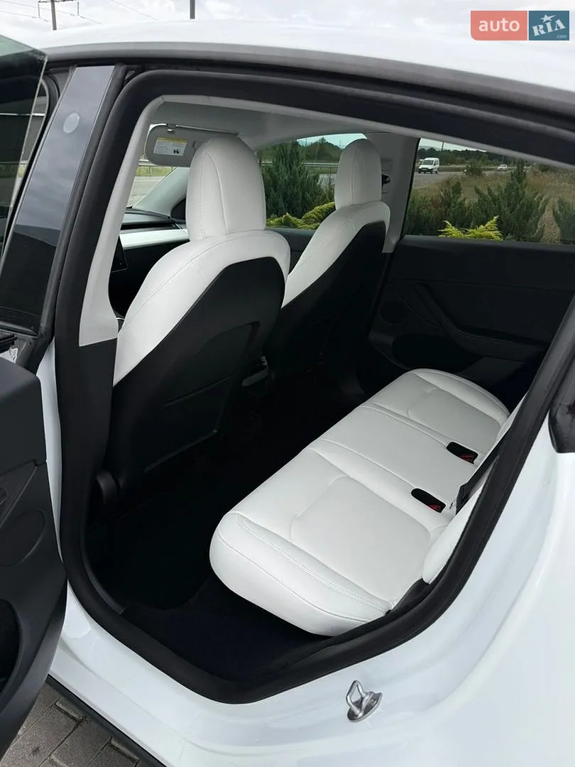 2022 Tesla Model Y - мініатюра 11