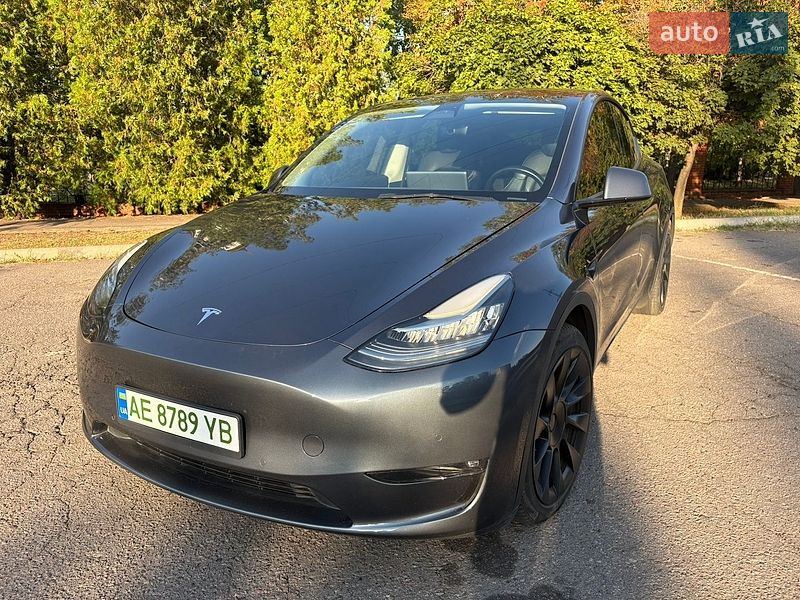 Tesla Model Y 2022