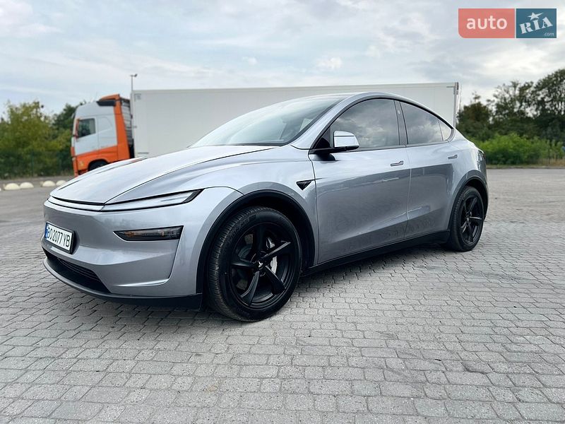Внедорожник / Кроссовер Tesla Model Y 2025 в Радивилове