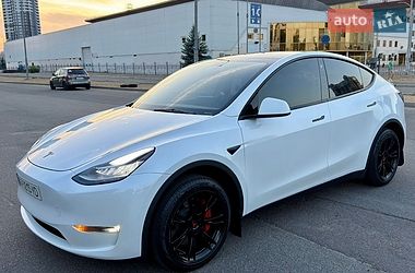 Внедорожник / Кроссовер Tesla Model Y 2023 в Киеве