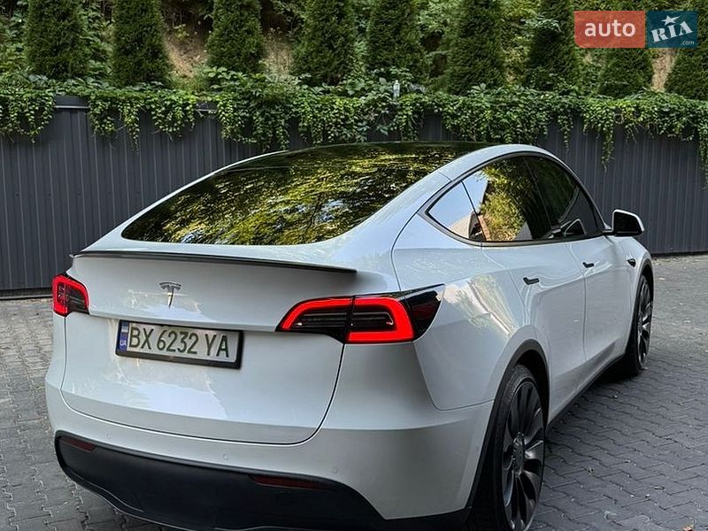Позашляховик / Кросовер Tesla Model Y 2022 в Хмельницькому
