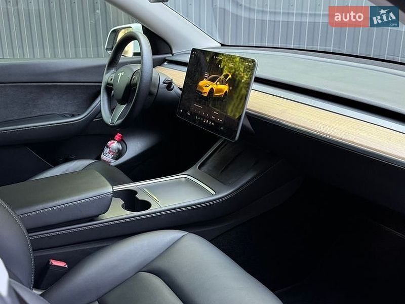 Позашляховик / Кросовер Tesla Model Y 2022 в Хмельницькому