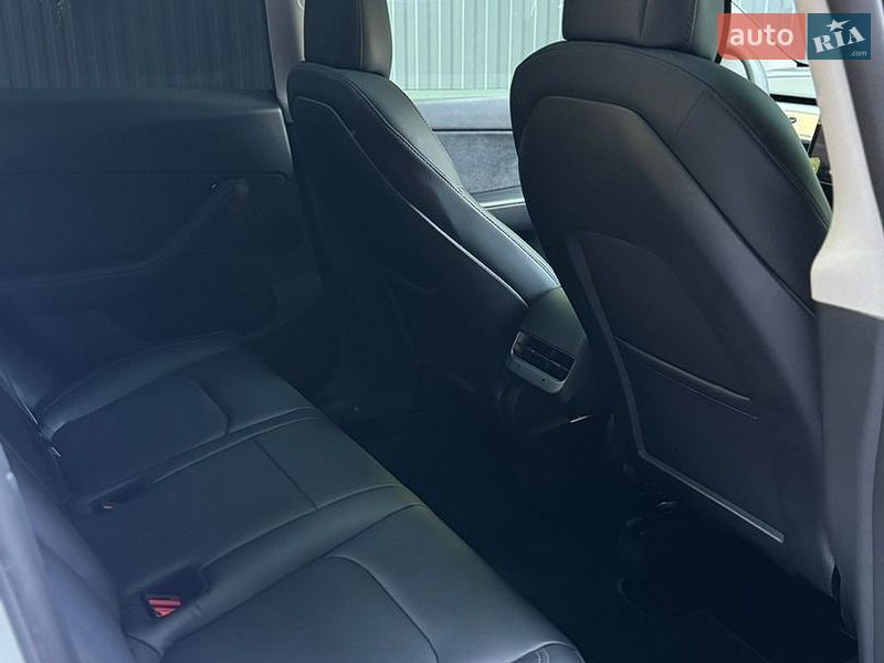 Позашляховик / Кросовер Tesla Model Y 2022 в Хмельницькому