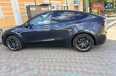 Позашляховик / Кросовер Tesla Model Y 2024 в Львові фото 11 Позашляховик / Кросовер Tesla Model Y 2024 в Львові