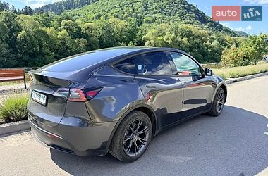 Позашляховик / Кросовер Tesla Model Y 2024 в Львові фото 4 Позашляховик / Кросовер Tesla Model Y 2024 в Львові