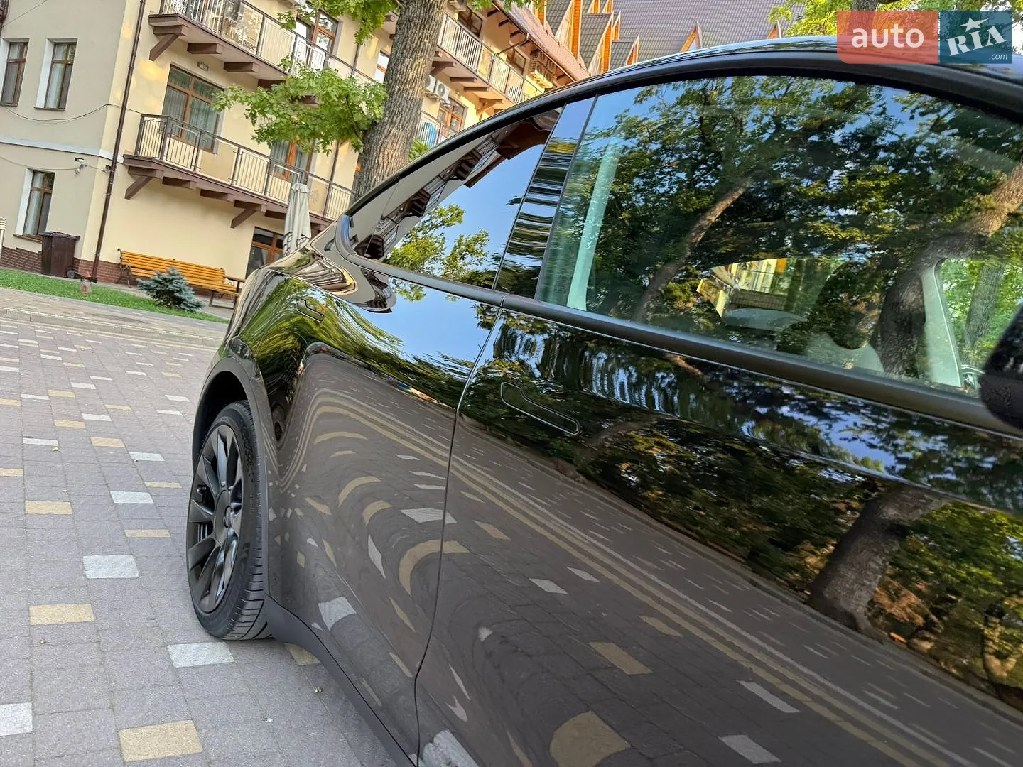 2024 Tesla Model Y - мініатюра 15