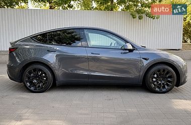 Внедорожник / Кроссовер Tesla Model Y 2022 в Киеве