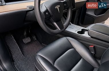 Внедорожник / Кроссовер Tesla Model Y 2022 в Киеве