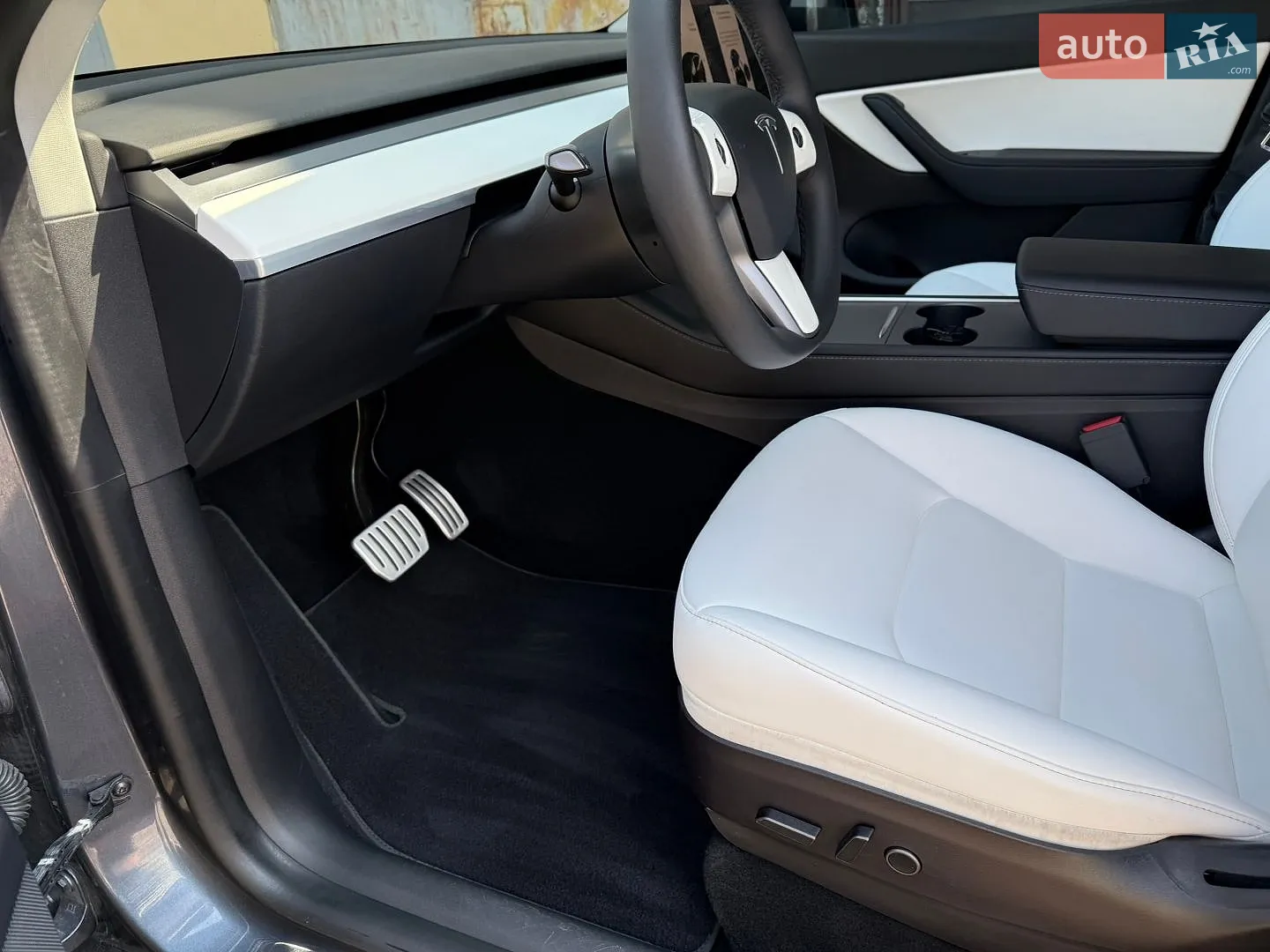 2022 Tesla Model Y - мініатюра 42