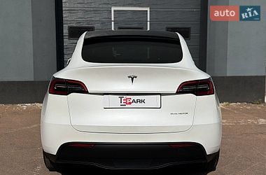 Внедорожник / Кроссовер Tesla Model Y 2023 в Киеве