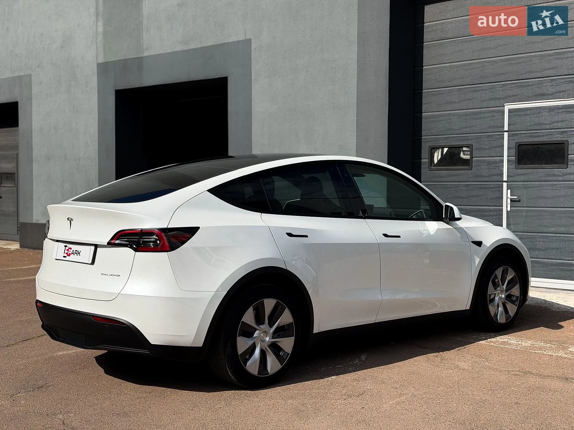 2023 Tesla Model Y - мініатюра 10