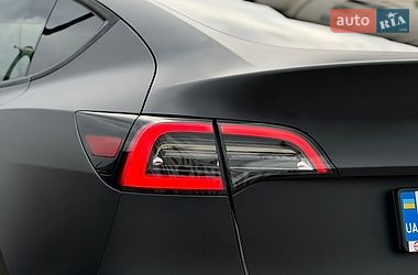 Внедорожник / Кроссовер Tesla Model Y 2023 в Луцке