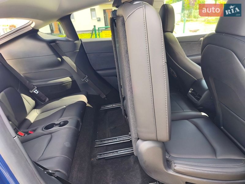 Позашляховик / Кросовер Tesla Model Y 2023 в Кривому Розі