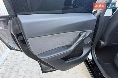 Внедорожник / Кроссовер Tesla Model Y 2024 в Львове