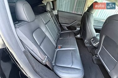 Внедорожник / Кроссовер Tesla Model Y 2024 в Львове