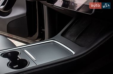 Позашляховик / Кросовер Tesla Model Y 2024 в Львові
