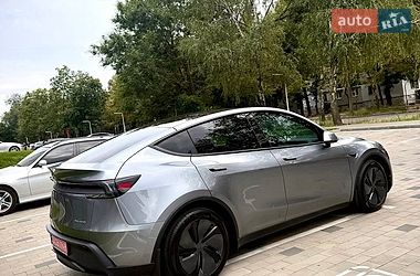 Позашляховик / Кросовер Tesla Model Y 2025 в Дніпрі