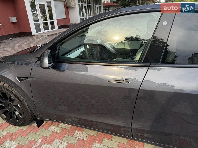 Внедорожник / Кроссовер Tesla Model Y 2021 в Кременчуге
