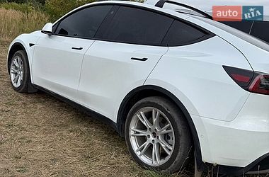 Внедорожник / Кроссовер Tesla Model Y 2021 в Львове