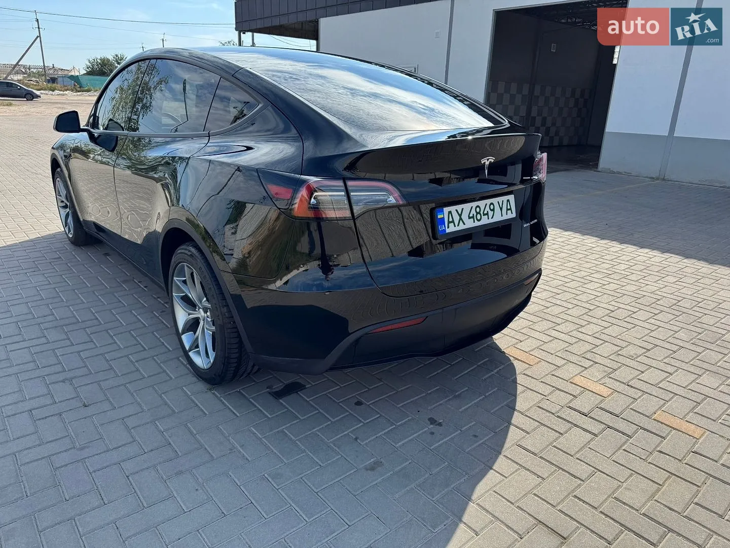 2023 Tesla Model Y - мініатюра 8