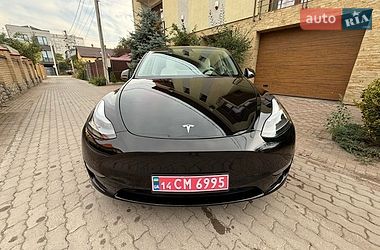 Внедорожник / Кроссовер Tesla Model Y 2023 в Львове