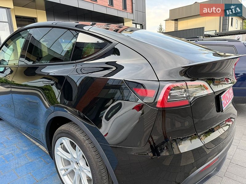 Позашляховик / Кросовер Tesla Model Y 2023 в Львові фото 9 Позашляховик / Кросовер Tesla Model Y 2023 в Львові