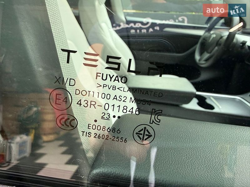 Позашляховик / Кросовер Tesla Model Y 2023 в Львові фото 28 Позашляховик / Кросовер Tesla Model Y 2023 в Львові