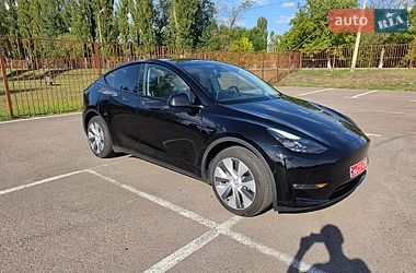 Позашляховик / Кросовер Tesla Model Y 2023 в Луцьку