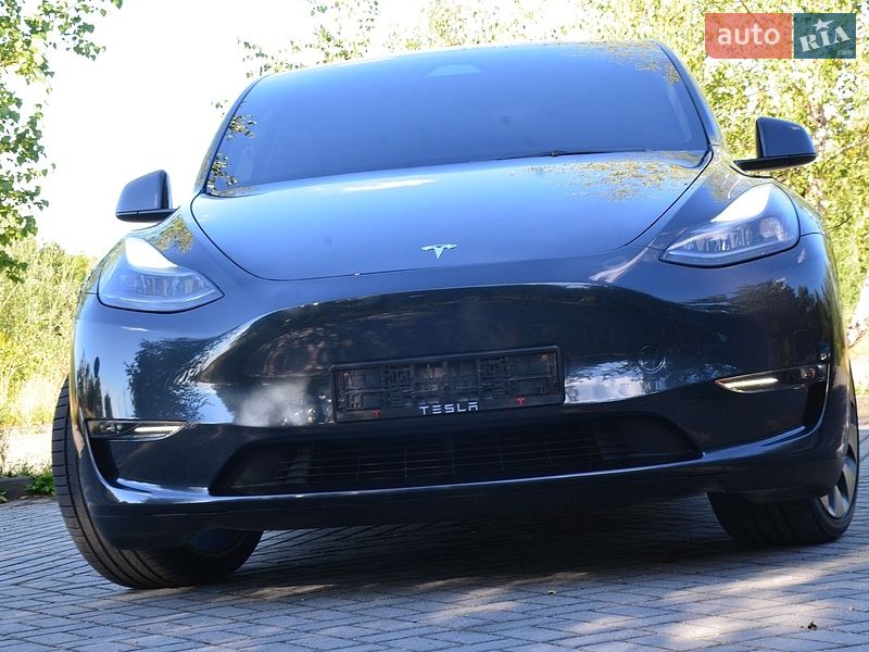 Позашляховик / Кросовер Tesla Model Y 2024 в Дрогобичі