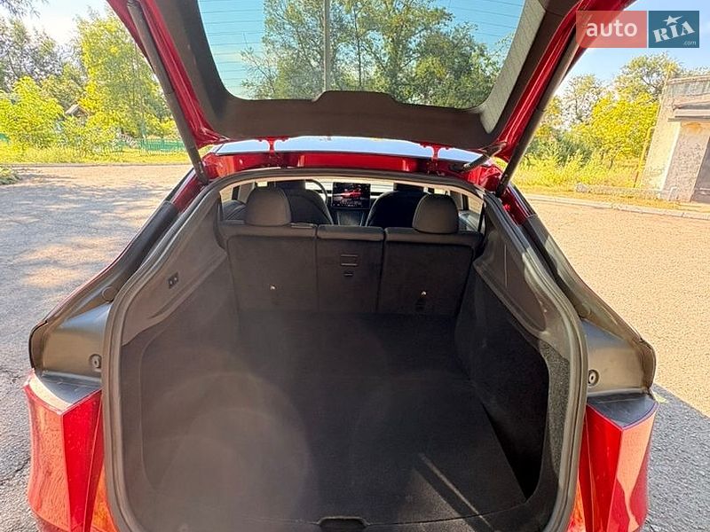 Внедорожник / Кроссовер Tesla Model Y 2025 в Днепре фото 19 Внедорожник / Кроссовер Tesla Model Y 2025 в Днепре