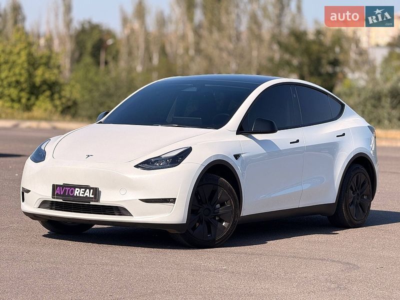 Внедорожник / Кроссовер Tesla Model Y 2023 в Кривом Роге