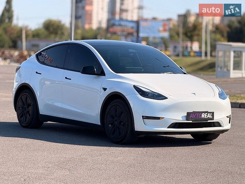 Внедорожник / Кроссовер Tesla Model Y 2023 в Кривом Роге