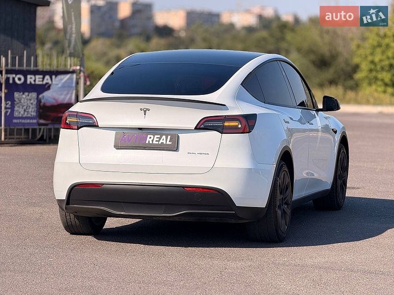 Внедорожник / Кроссовер Tesla Model Y 2023 в Кривом Роге