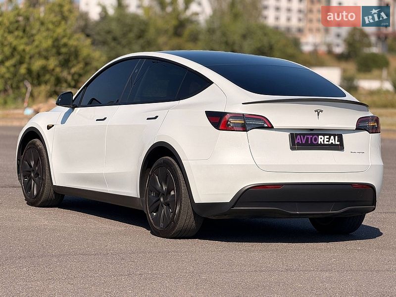 Внедорожник / Кроссовер Tesla Model Y 2023 в Кривом Роге