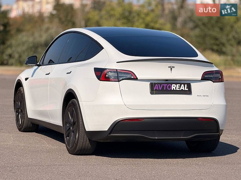 Внедорожник / Кроссовер Tesla Model Y 2023 в Кривом Роге