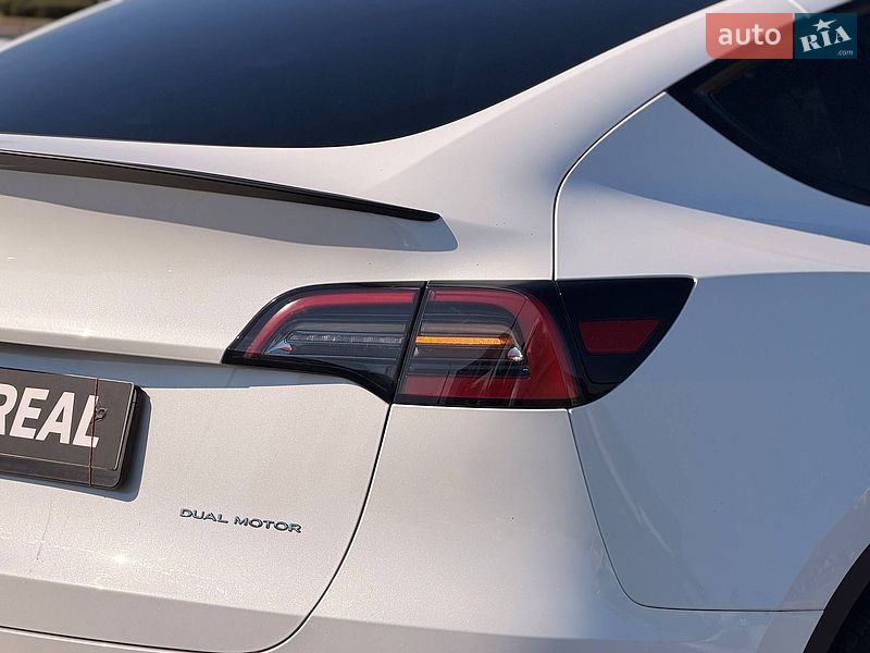 Внедорожник / Кроссовер Tesla Model Y 2023 в Кривом Роге