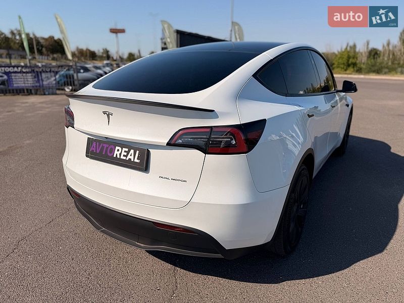 Внедорожник / Кроссовер Tesla Model Y 2023 в Кривом Роге