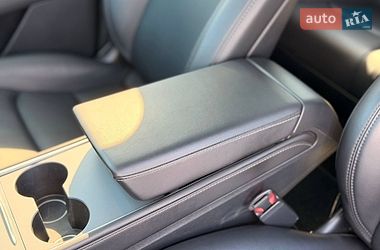 Внедорожник / Кроссовер Tesla Model Y 2023 в Кривом Роге