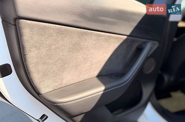 Внедорожник / Кроссовер Tesla Model Y 2023 в Кривом Роге