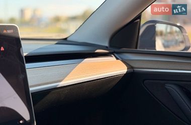 Внедорожник / Кроссовер Tesla Model Y 2023 в Кривом Роге