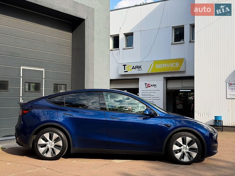 Позашляховик / Кросовер Tesla Model Y 2022 в Києві
