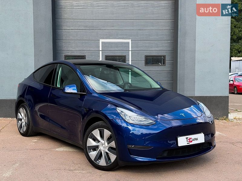 Позашляховик / Кросовер Tesla Model Y 2022 в Києві