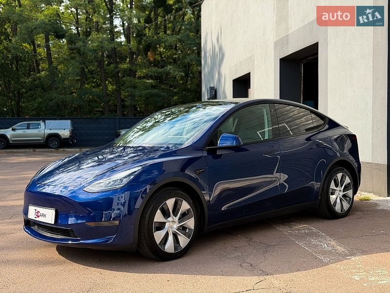 Позашляховик / Кросовер Tesla Model Y 2022 в Києві