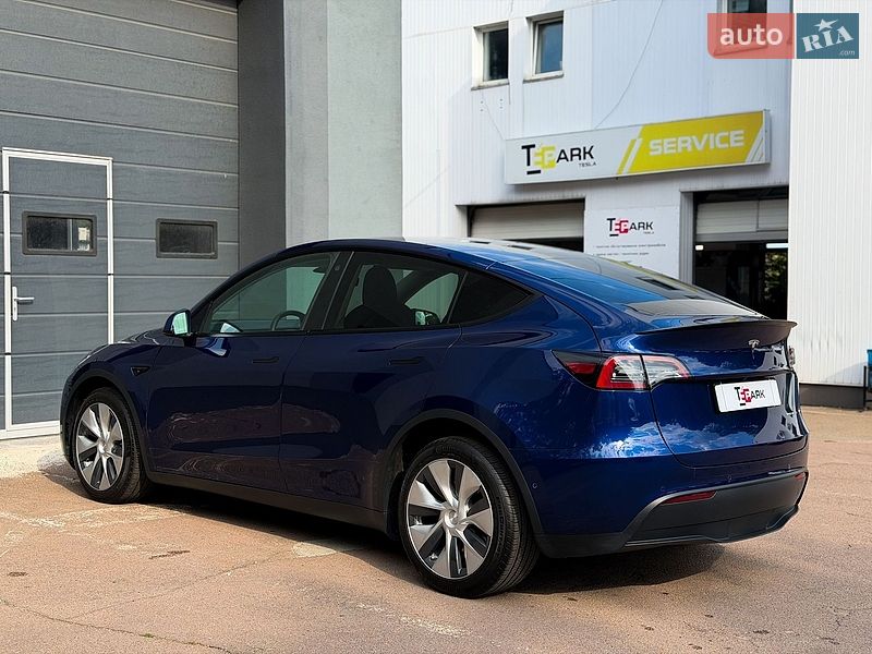 Позашляховик / Кросовер Tesla Model Y 2022 в Києві