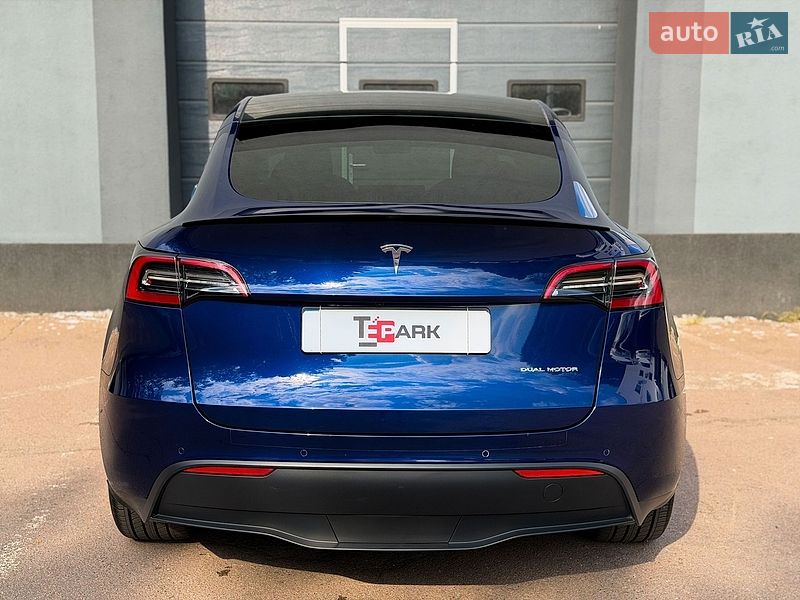 Позашляховик / Кросовер Tesla Model Y 2022 в Києві