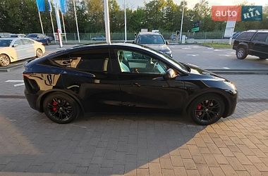 Позашляховик / Кросовер Tesla Model Y 2020 в Івано-Франківську