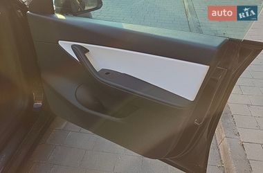 Позашляховик / Кросовер Tesla Model Y 2020 в Івано-Франківську